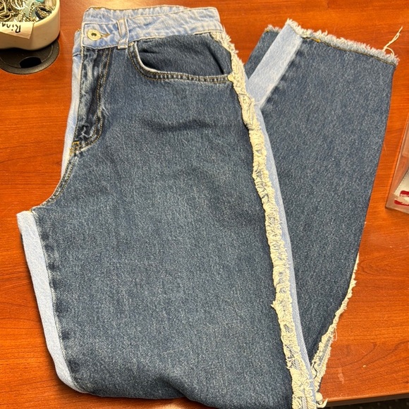 Ragged jeans size 28” // 092626 - Picture 1 of 3